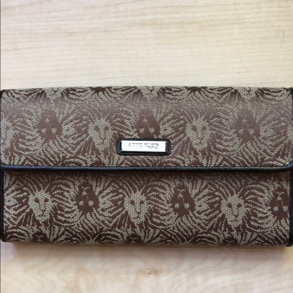 Anne Klein wallet